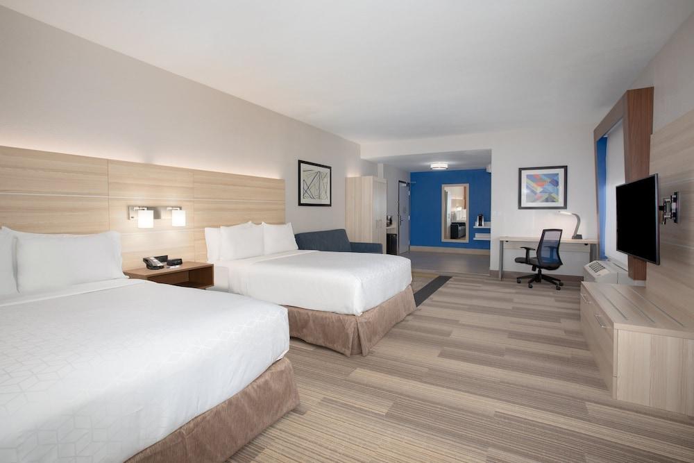 Holiday Inn Express & Suites Phoenix Glendale Dist By Ihg Exterior photo