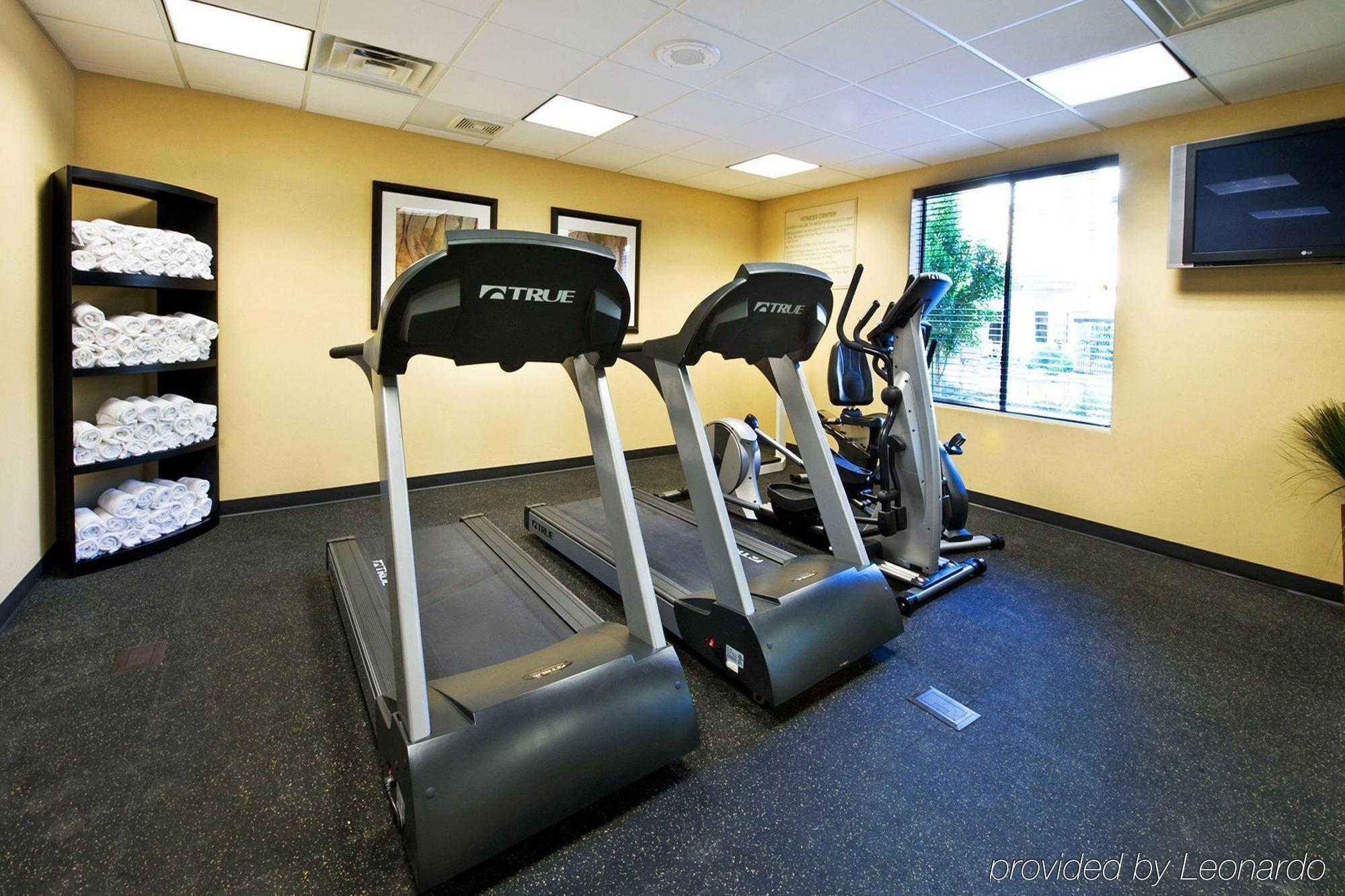 Holiday Inn Express & Suites Phoenix Glendale Dist By Ihg Exterior photo