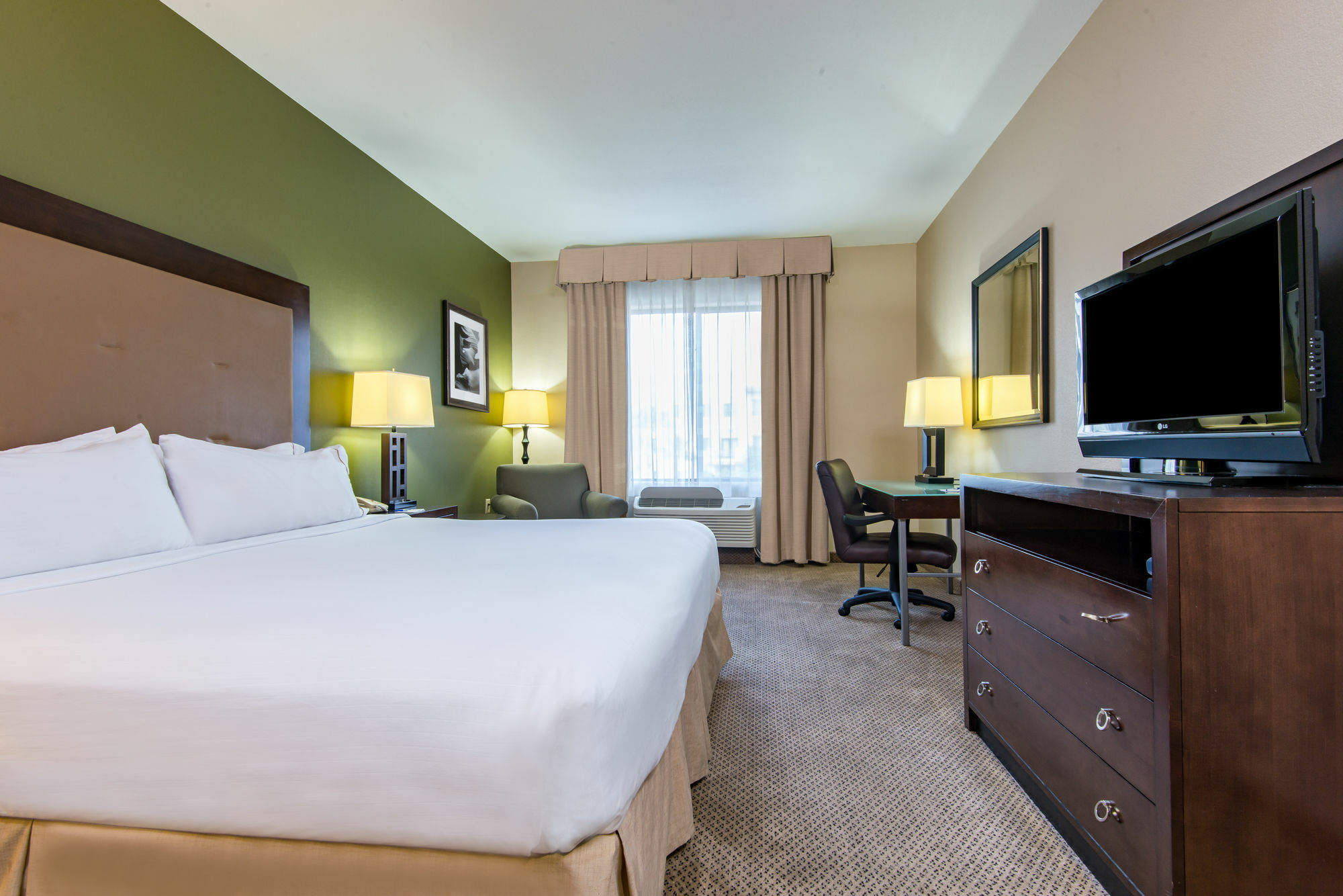 Holiday Inn Express & Suites Phoenix Glendale Dist By Ihg Exterior photo